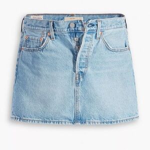 NWOT Levi’s Icon Mini Skirt
